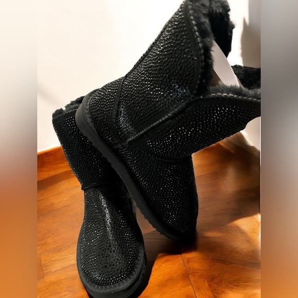 SOLD - Picture 8 of 9